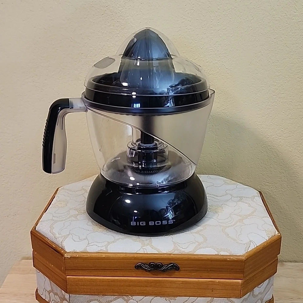 Big Boss Electric Citrus Juicer - Picture 1 of 7